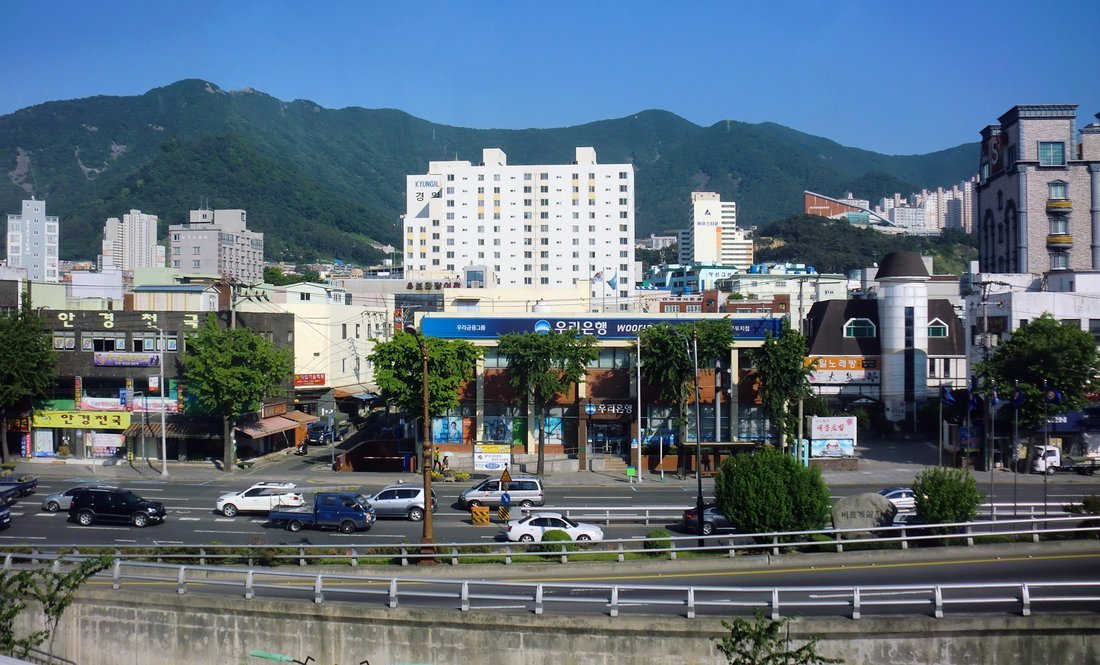 부산 우리은행 구포지점 외관